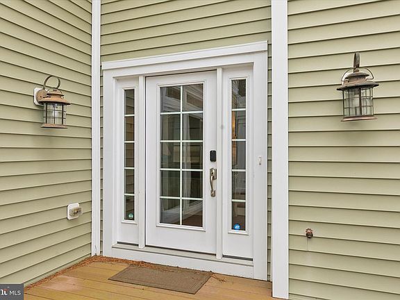 5th image of 38839 Silver Sands Dr N