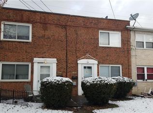 5998 Glenway Dr #A, Brookpark, OH 44142