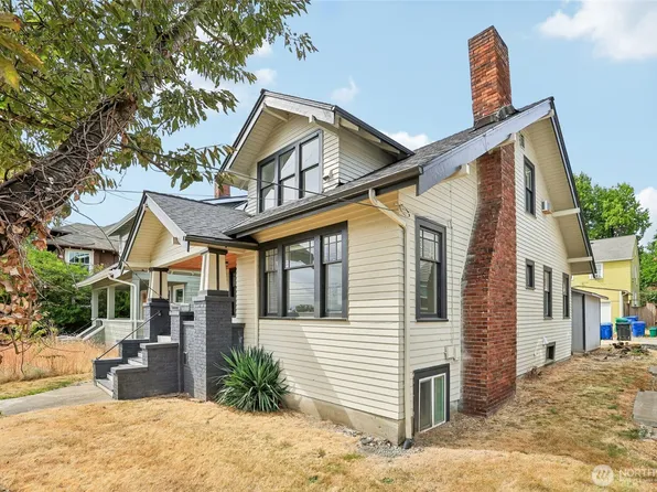 4545 5th Avenue NE, Seattle, WA 98105