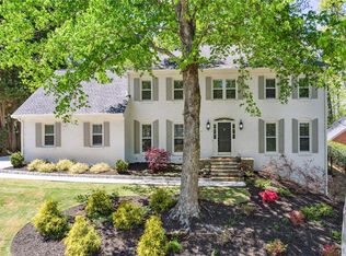 6930 Hunters Knl, Sandy Springs, GA 30328