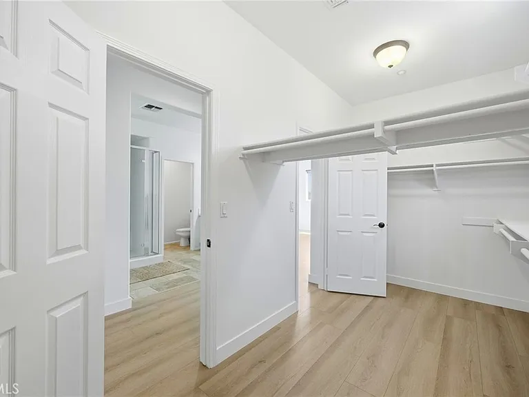 42 Paseo Vis — Photo 15