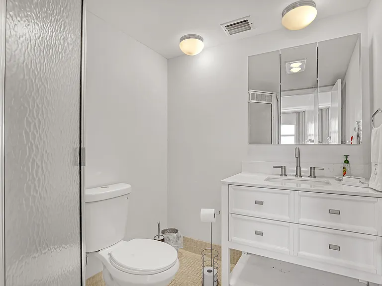 28 Yacht Club Dr — Photo 11