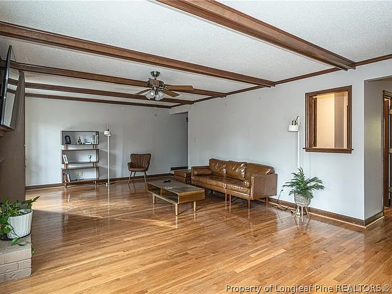 6821 Thames Dr — Photo 13