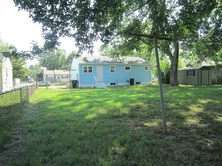 11 Glenwood Dr — Photo 5