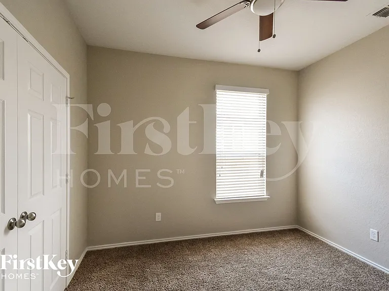6503 Davenport Bay — Photo 9
