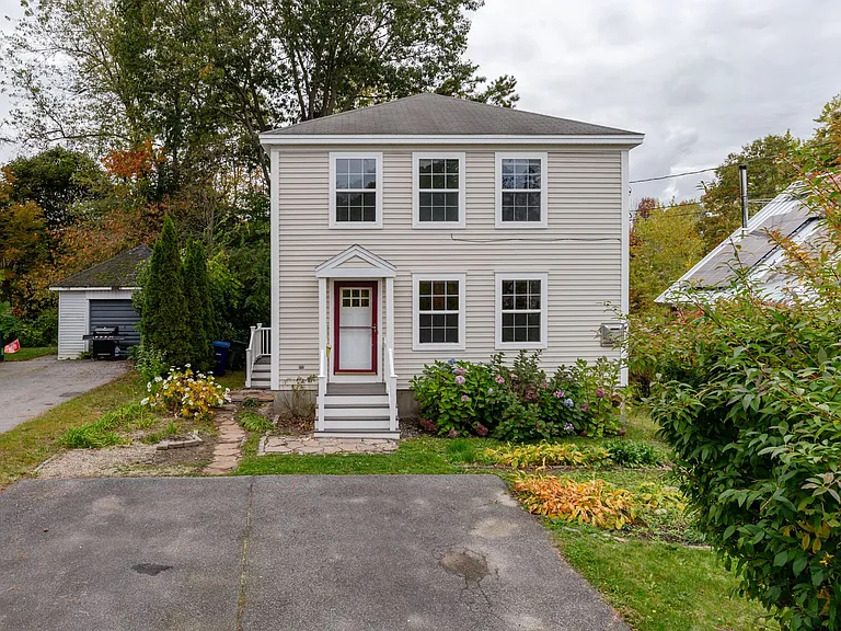 59 Boothby Ave — Photo 3
