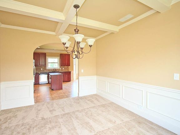 4th image of 8728 Hamil Ct