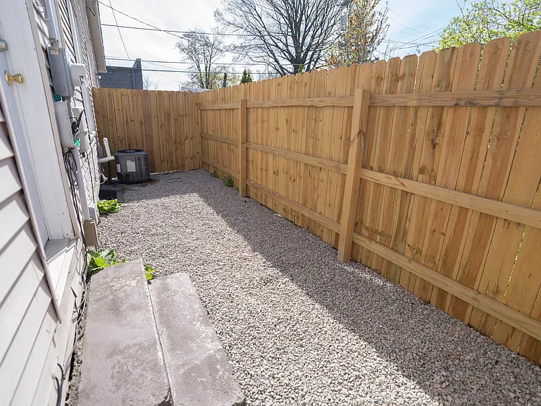 217 W Masterson Ave — Photo 9