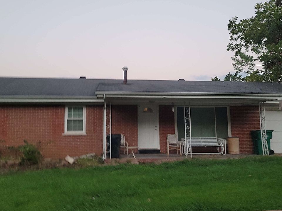 1st image of 3684 Terrace Dr