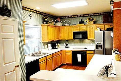 3rd image of 2709 Saint Kitts Dr