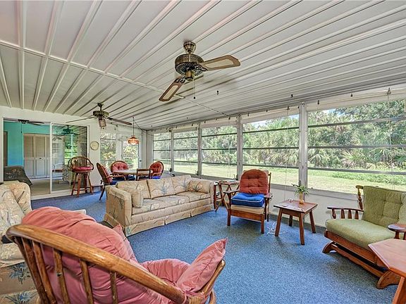 4th image of 1209 Price Cir