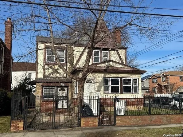 203-19 100th Avenue, Hollis, NY 11423