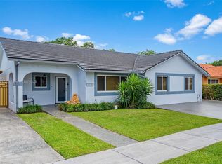 12724 NW 8th Ln, Miami, FL 33182