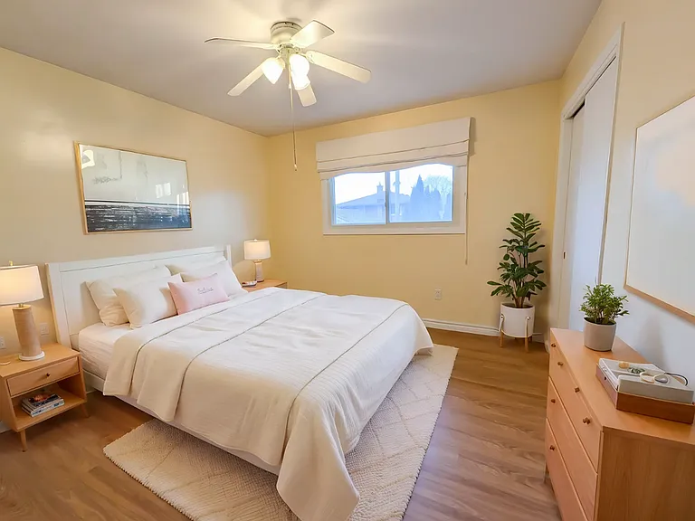 127 Westwood Cres #1 — Photo 16
