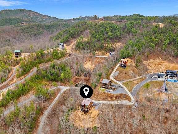 3rd image of 4116 Elk Ridge Way