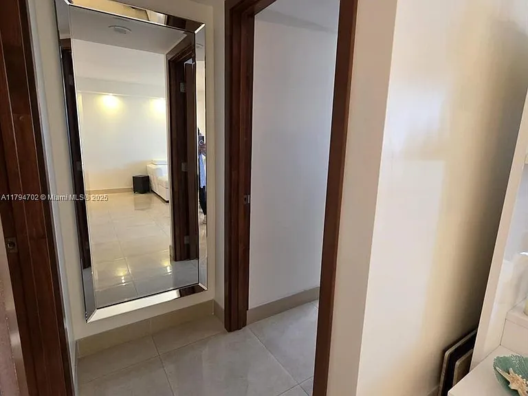 9225 Collins Ave #1409 — Photo 15