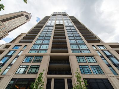 9 W Walton St #2802, Chicago, IL, 60610