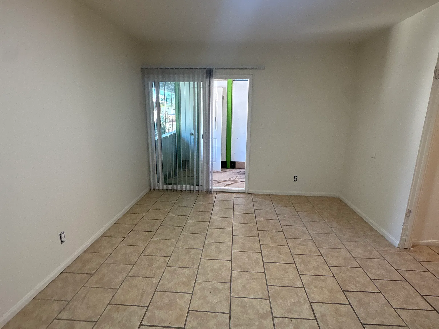 2 bed, $2,400 — Photo 3