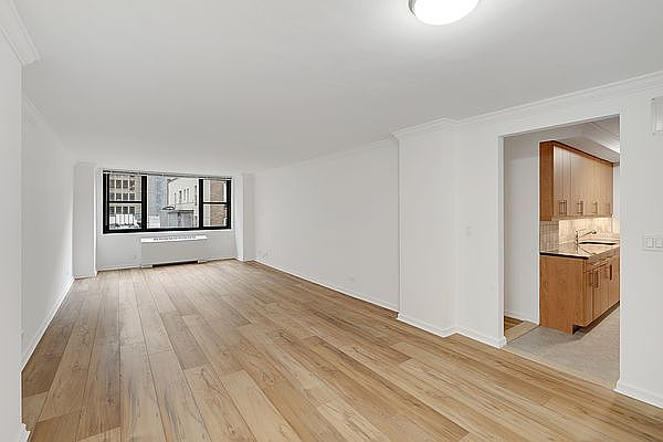 1st image of 330 W 58th St APT 8h