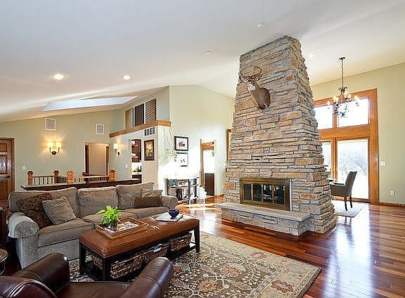 3rd image of 10218 N Concord Dr