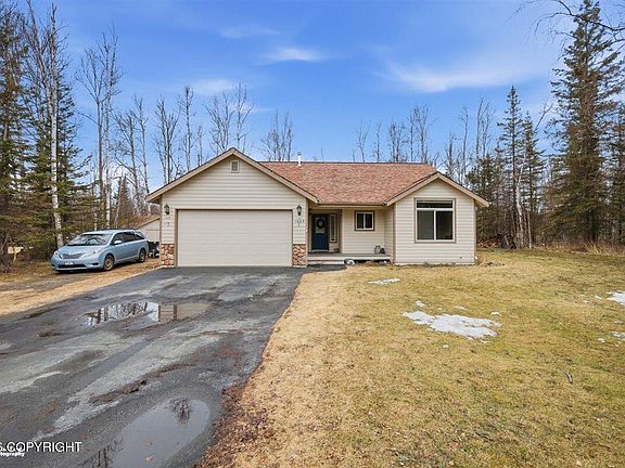 2nd image of 1065 W Sunrise Mountain Cir