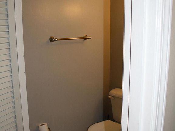 Lower level half bath