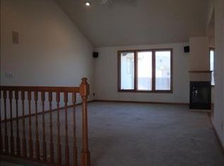 10626 S 210th St, Gretna, NE 68028