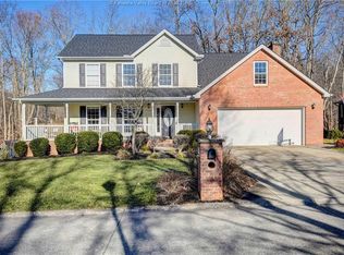 348 Northridge Dr, Hurricane, WV 25526