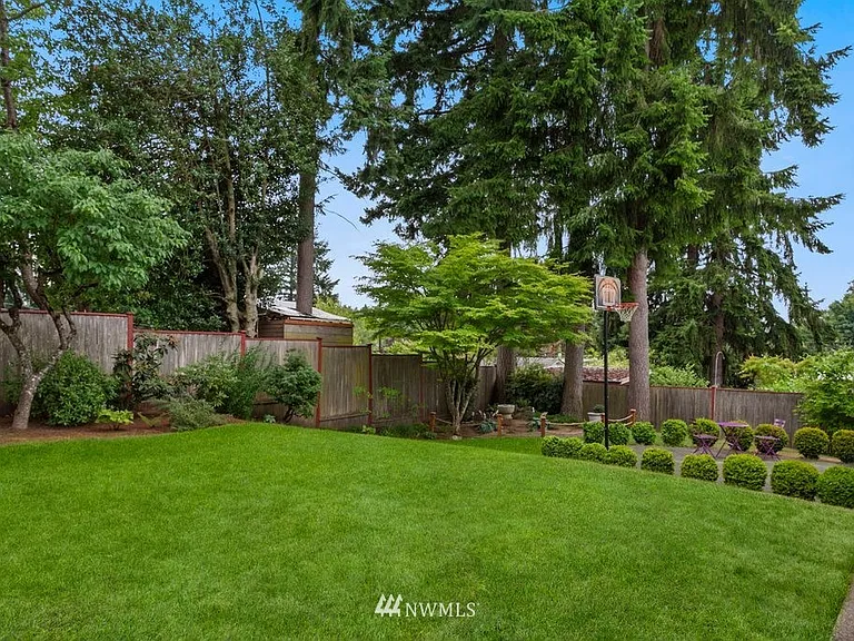 15619 SE 9th St — Photo 8