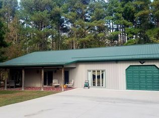 14060 N Greenbriar Rd, Carterville, IL 62918