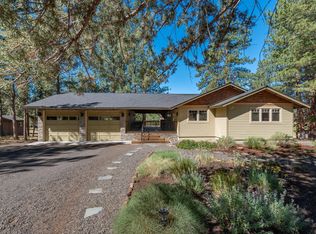 69947 Meadow View Rd, Sisters, OR 97759