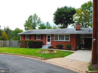 500 Stephen Cir SW, Vienna, VA 22180