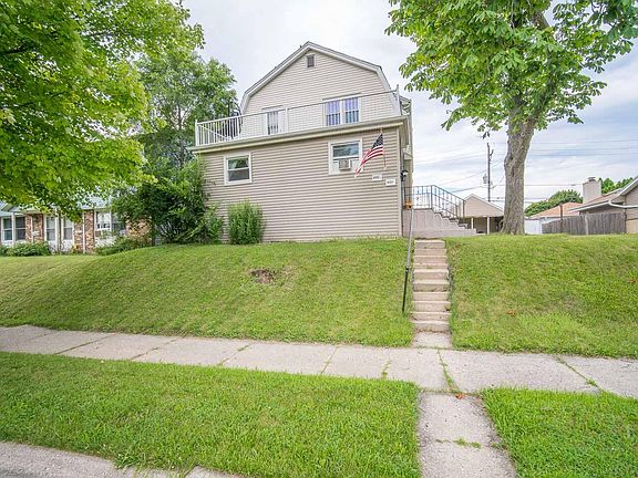 3rd image of 420 Menomonee Ave