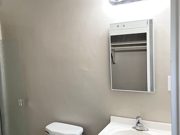 4th image of 537 Mariposa Ave APT 12
