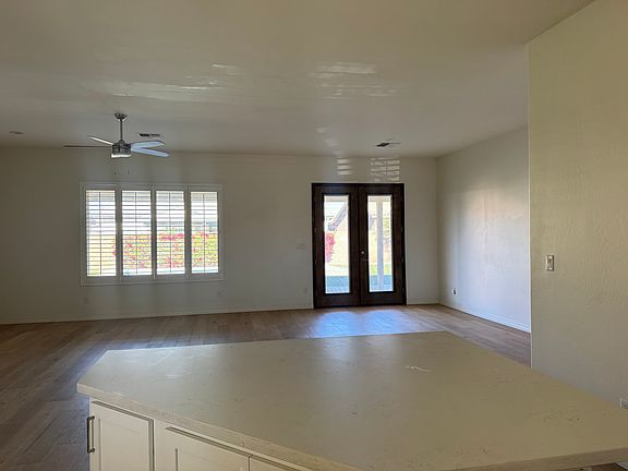 4th image of 3366 W 39th Ln