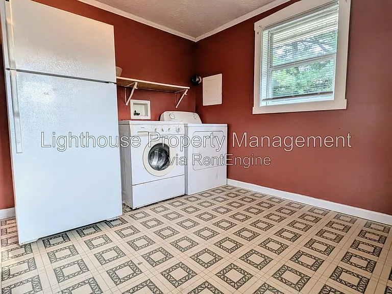 2716 Nichols Rd #2 — Photo 7