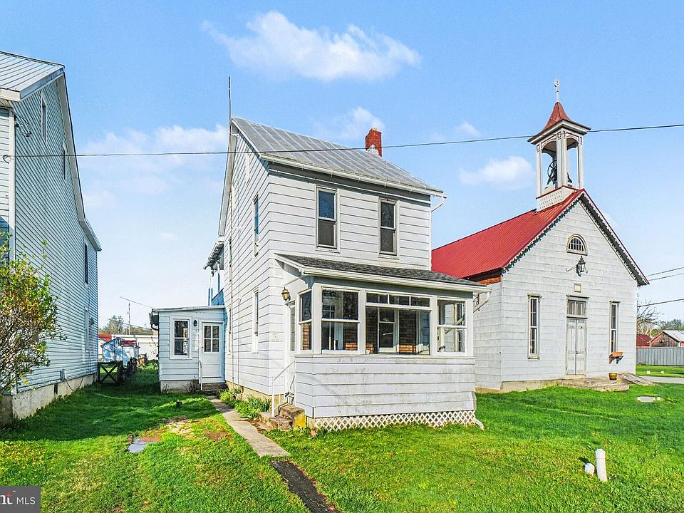 1st image of 14 Chapel Dr