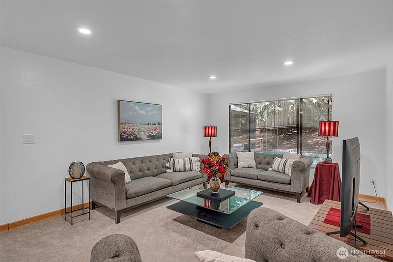 5th image of 11622 SE 320th Street