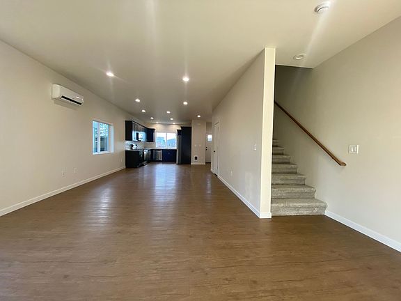 5th image of 3013 E 36th Ave #2