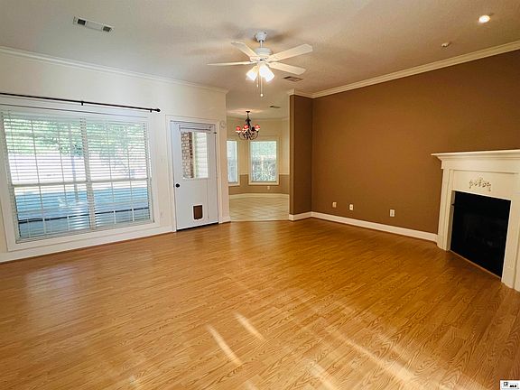 5th image of 328 Timberwood Dr