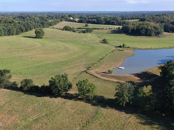 12614 Lookout Trl, Centertown, MO 65023