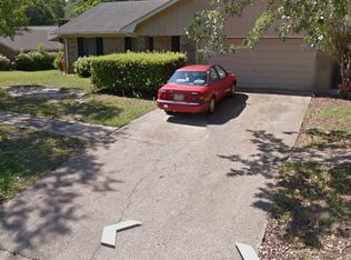 2906 Pimlico Dr, Ocean Springs, MS 39564