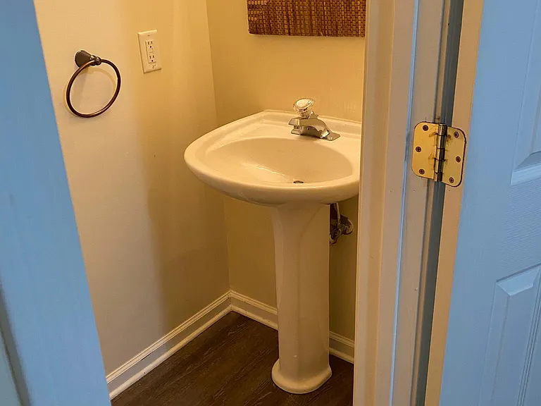 304 Paden Cove Trl — Photo 8