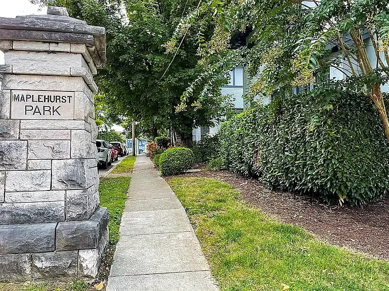 Maplehurst Park Apartments — Photo 7