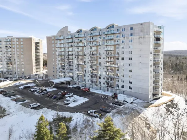 60 Walter Havill Dr #107, Halifax, NS B3N 0A9