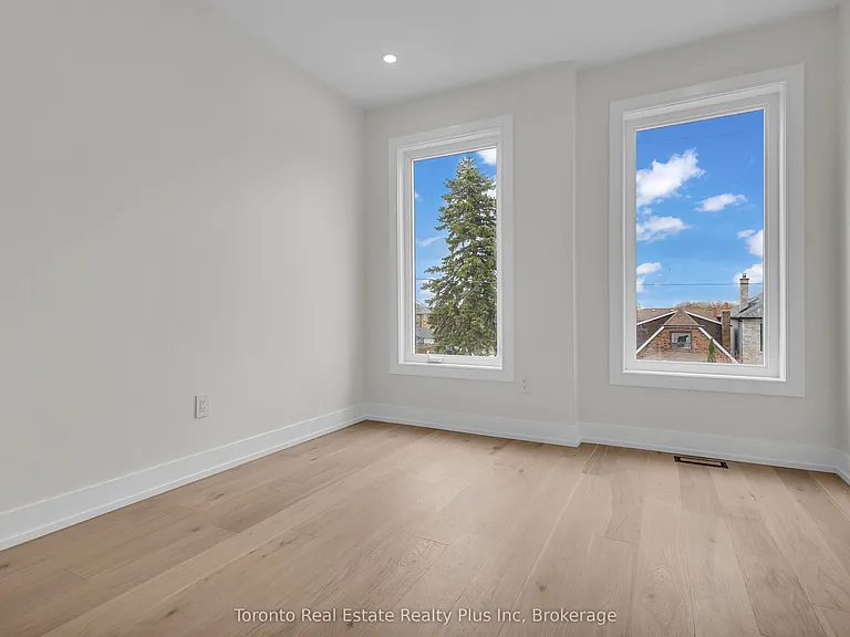 138 Bowie Ave — Photo 23