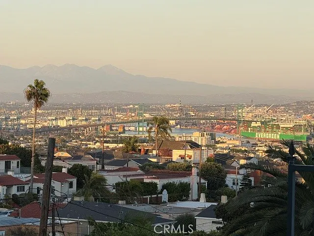 2 bed, 1603 sqft, $3,800 — Photo 3