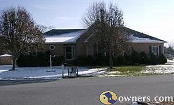 Front view on corner lot