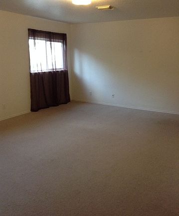 4th image of 5739 Lovett Oaks