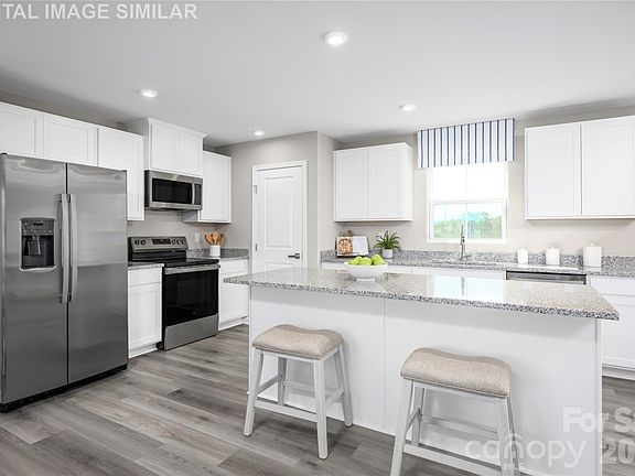 2nd image of 11017 Rococo Ln